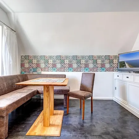Zempin, Achterwasserblick Og Apartment
